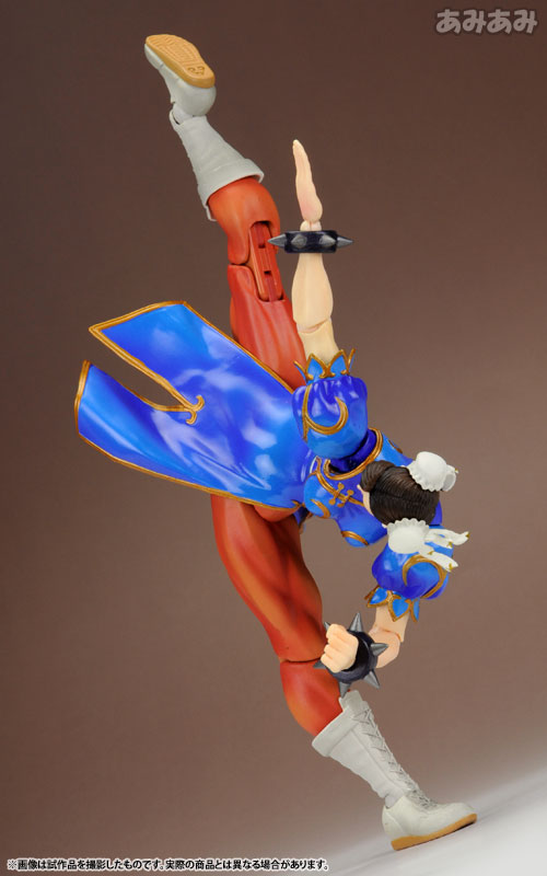 Super Street Fighter IV - Chun-Li - Play Arts Kai (Square Enix) photo 3