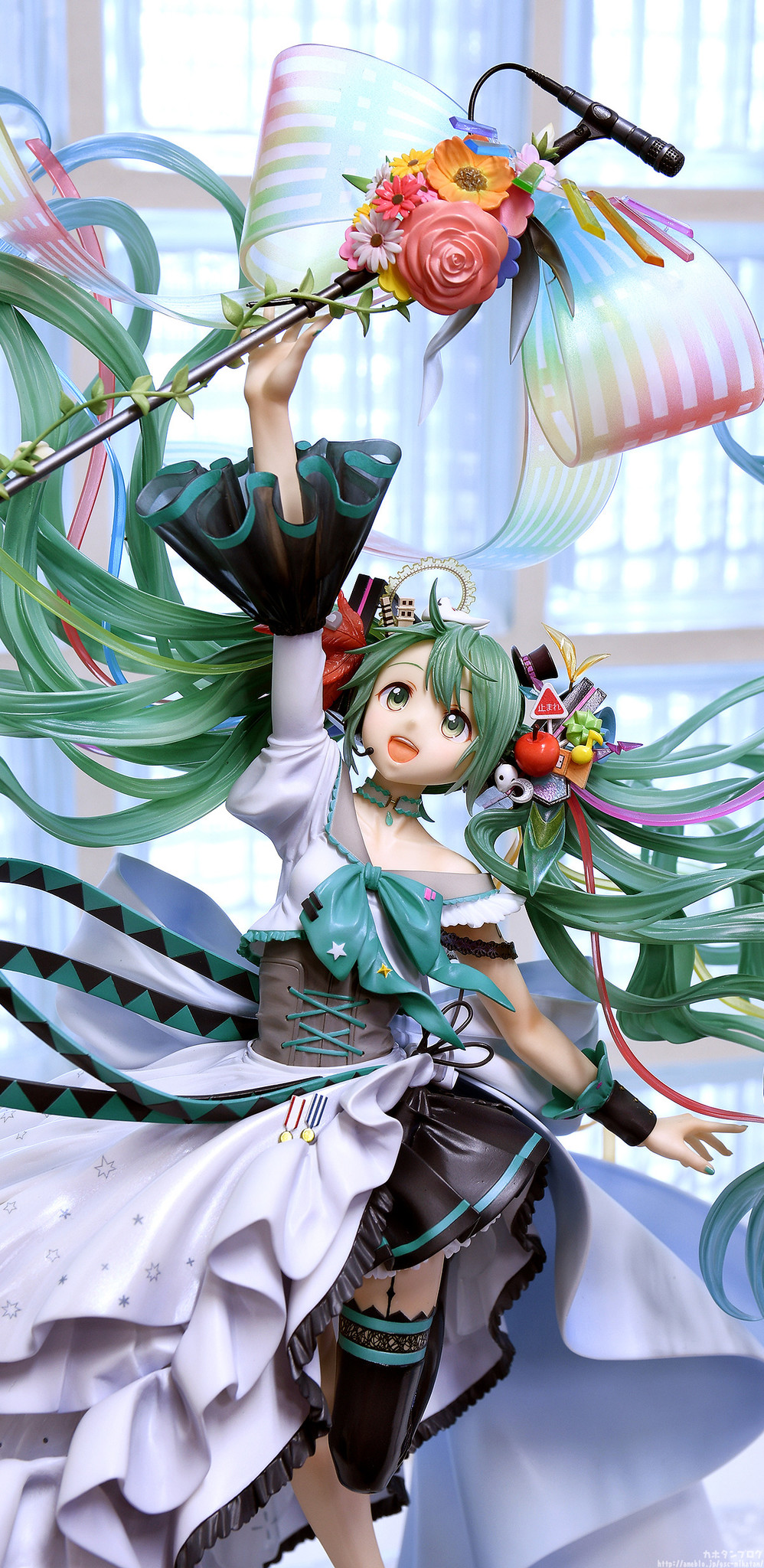 Vocaloid - Hatsune Miku - 1/7 - Memorial Dress Ver. (Good Smile Company) photo 9