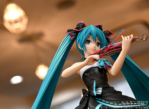 Vocaloid - Hatsune Miku - 1/8 - Symphony 2017 ver. (Good Smile Company) photo 2