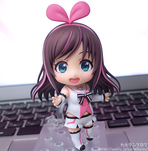 A.I.Channel - Kizuna Ai - Nendoroid  (#899) (Good Smile Company) photo 12