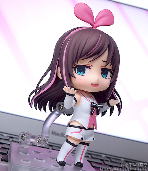 A.I.Channel - Kizuna Ai - Nendoroid  (#899) (Good Smile Company) photo 16