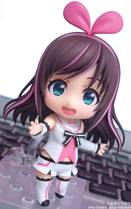 A.I.Channel - Kizuna Ai - Nendoroid  (#899) (Good Smile Company) photo 18