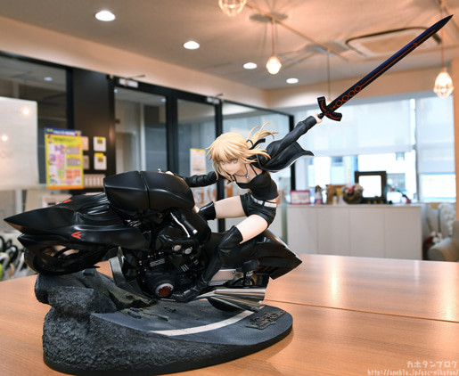 Fate/Grand Order - Altria Pendragon - 1/8 - Saber, (Alter), & Cuirassier Noir (Good Smile Company) photo 2