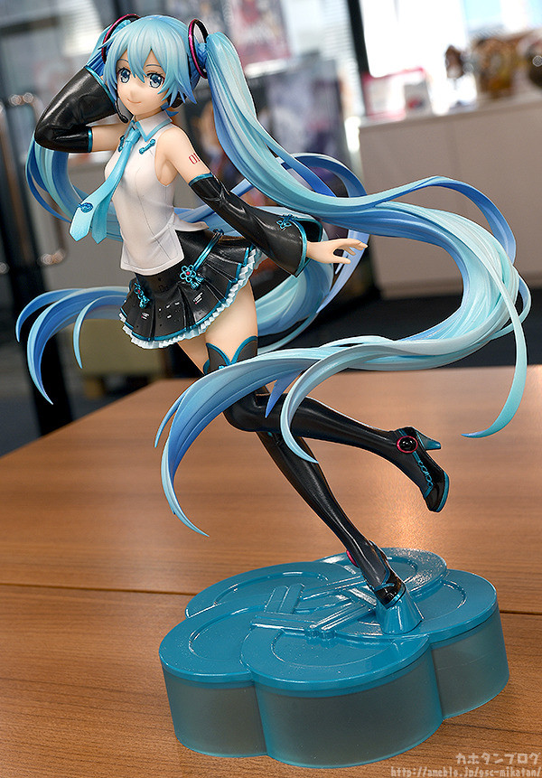Vocaloid - Hatsune Miku - 1/8 - V4 Chinese (Good Smile Company) photo 2