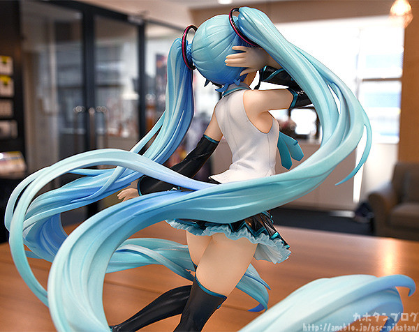Vocaloid - Hatsune Miku - 1/8 - V4 Chinese (Good Smile Company) photo 3