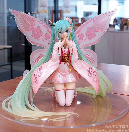 Good Smile Racing - Hatsune Miku - 1/1 - Tony Haregi Ver., Racing (GOOD SMILE Racing) photo 2