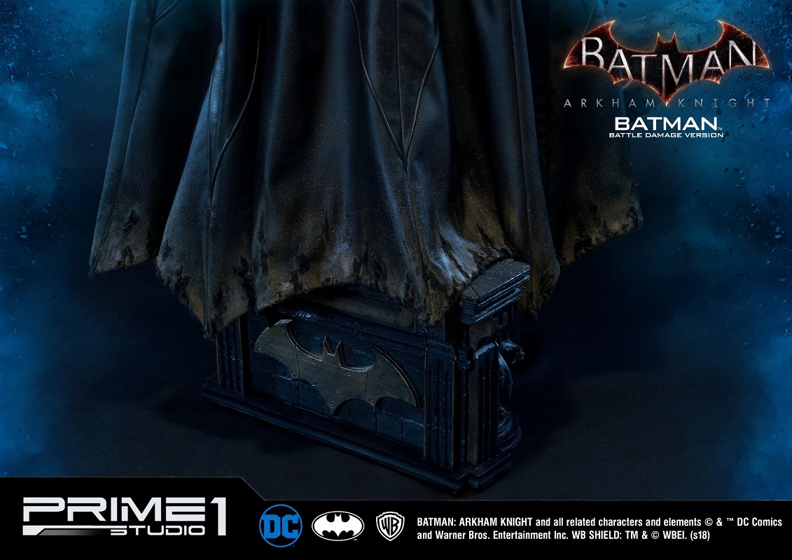Batman: Arkham Knight - Batman - Bruce Wayne - Museum Masterline Series  (MMDC-01BD) - 1/3 - Battle Damage Version (Prime 1 Studio) photo 6