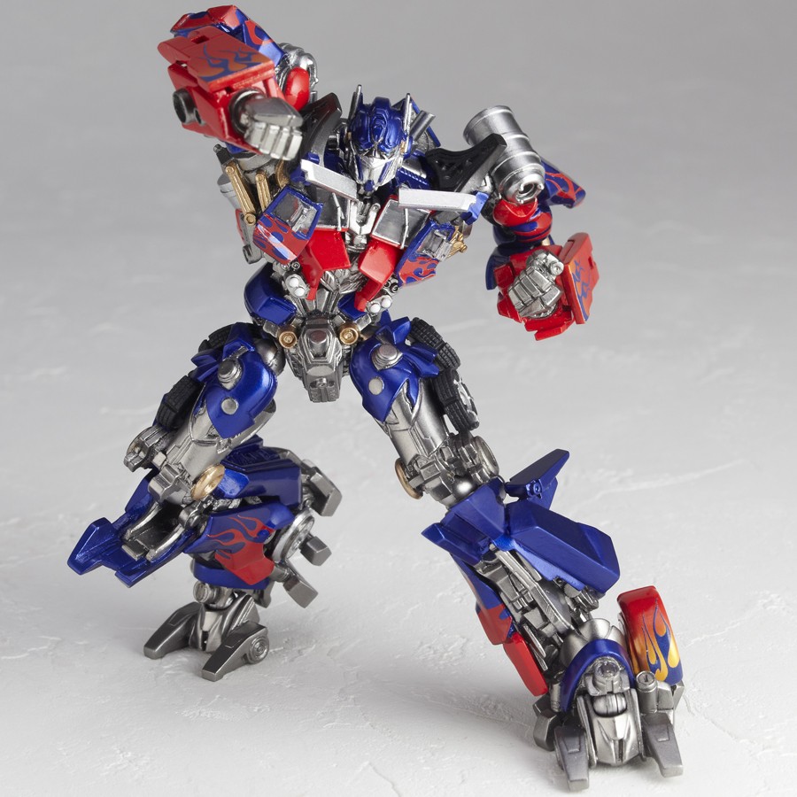 Transformers: Dark of the Moon - Convoy - Legacy of Revoltech  (LR-050) - Revoltech - Revoltech SFX  (030) - Optimus Prime (Kaiyodo) photo 4