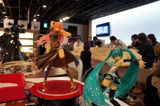 Vocaloid - Megurine Luka - 1/7 - Tony ver. (Max Factory) photo 6