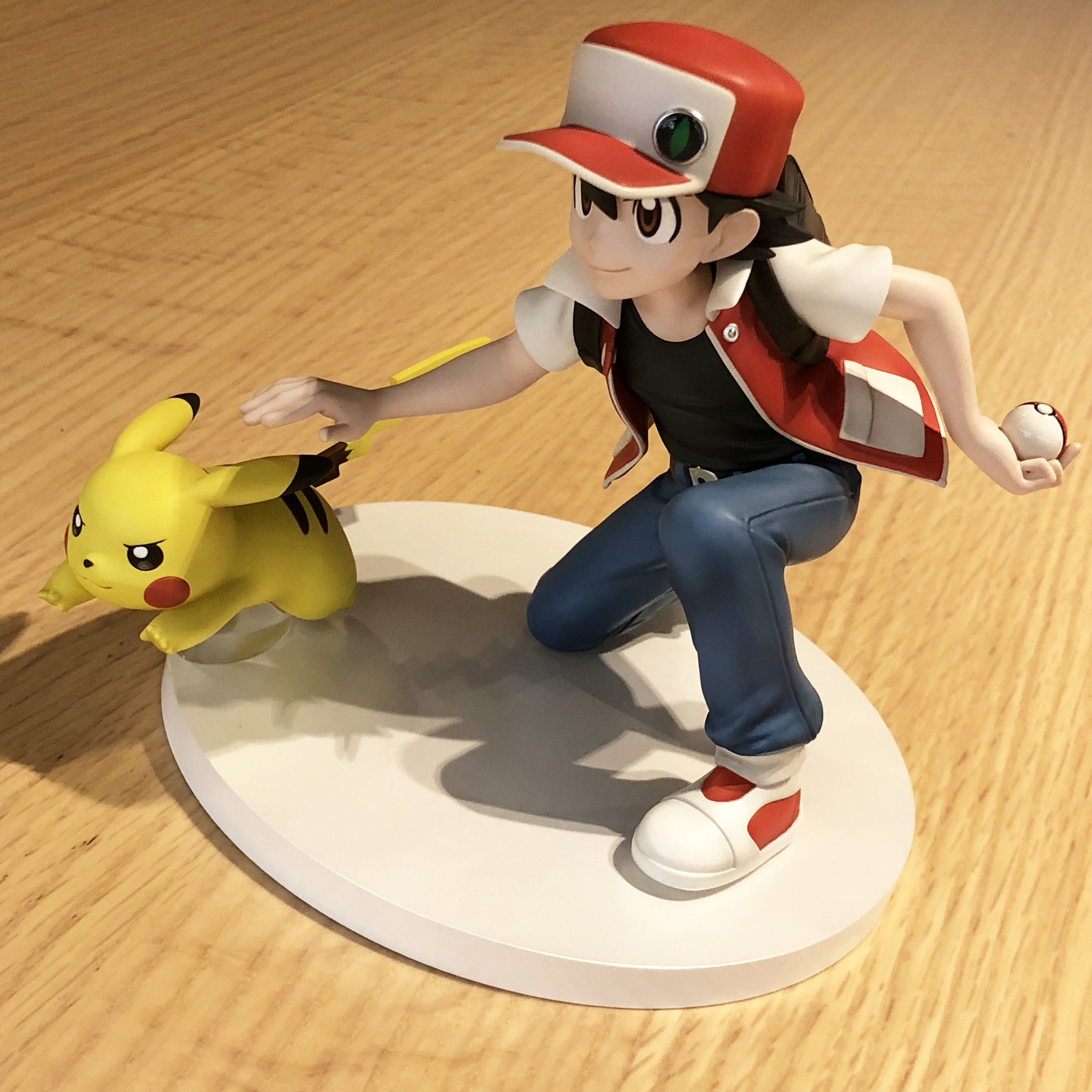 Pocket Monsters - Pikachu - Red - Pokémon Center Original Figure - 1/8 (Kotobukiya) photo 15