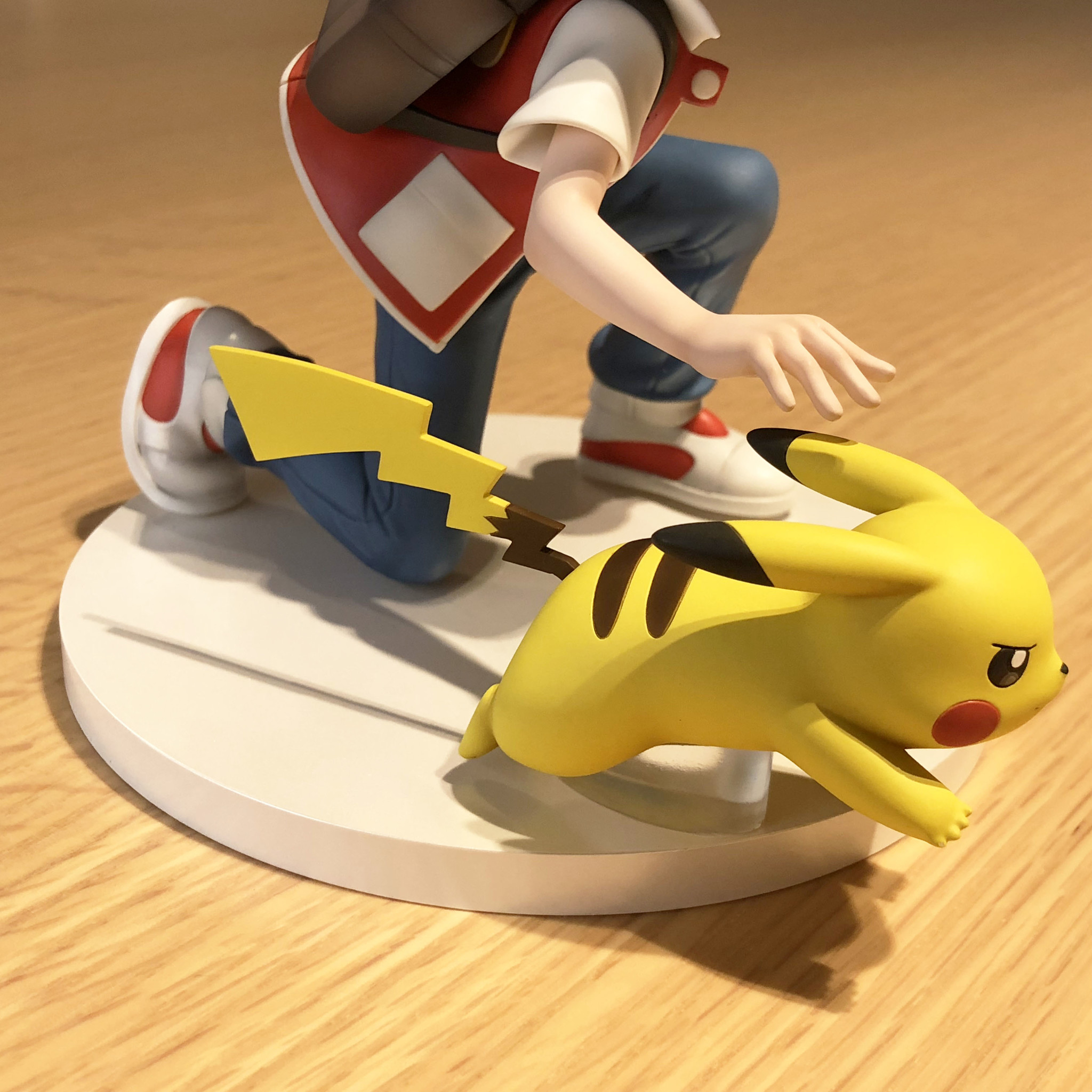 Pocket Monsters - Pikachu - Red - Pokémon Center Original Figure - 1/8 (Kotobukiya) photo 16