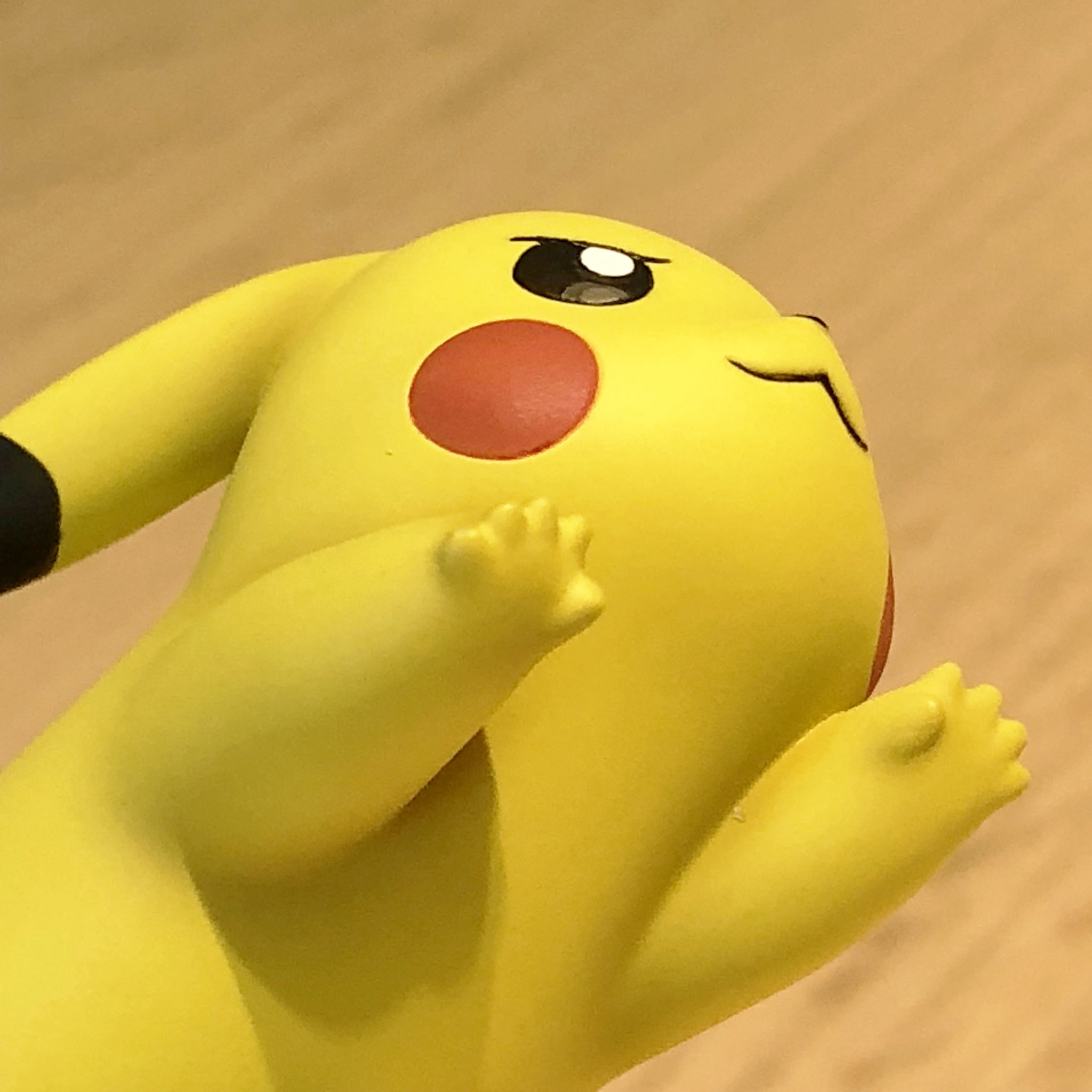 Pocket Monsters - Pikachu - Red - Pokémon Center Original Figure - 1/8 (Kotobukiya) photo 17