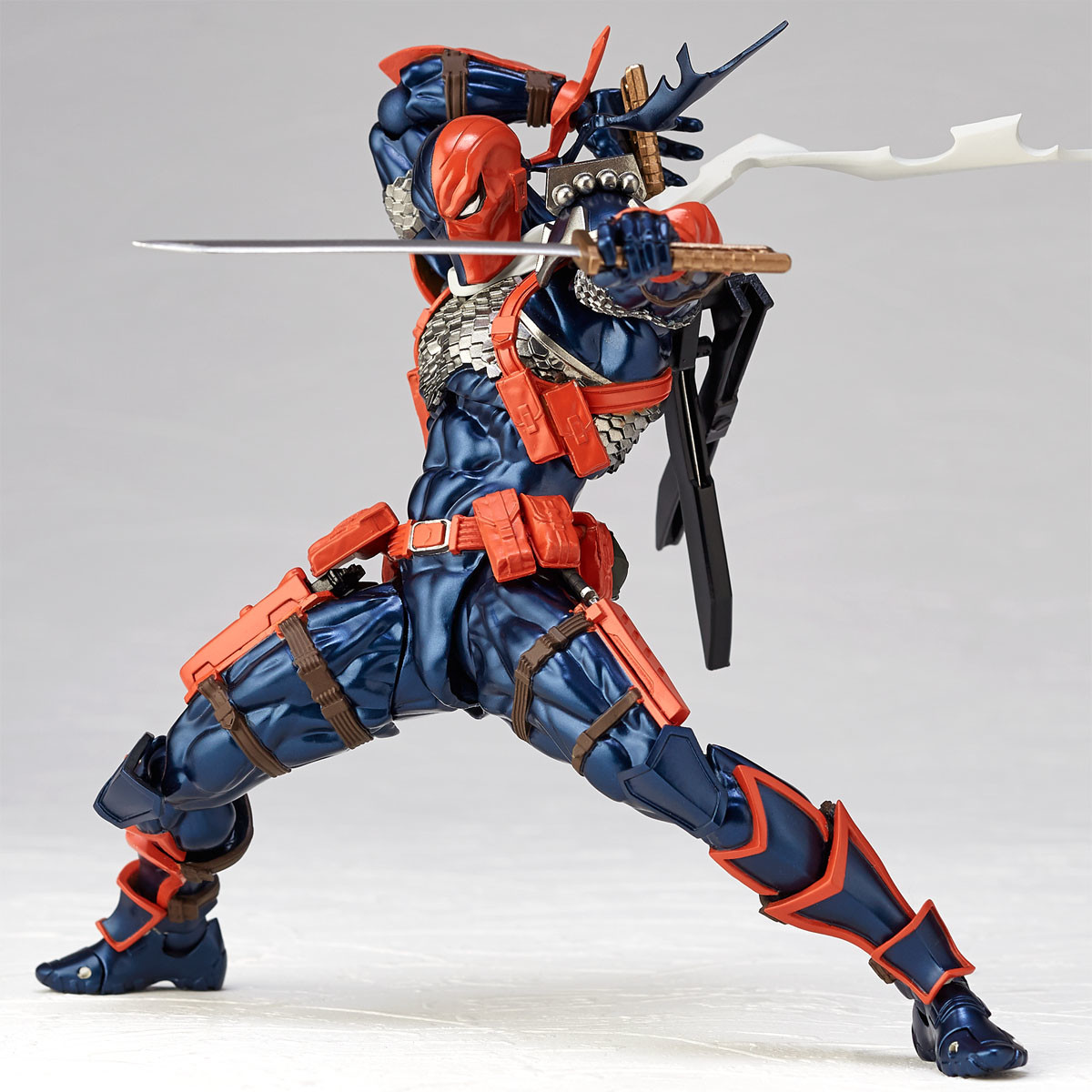 Justice League - Deathstroke - Amazing Yamaguchi (No.011) - Revoltech (Kaiyodo) photo 6
