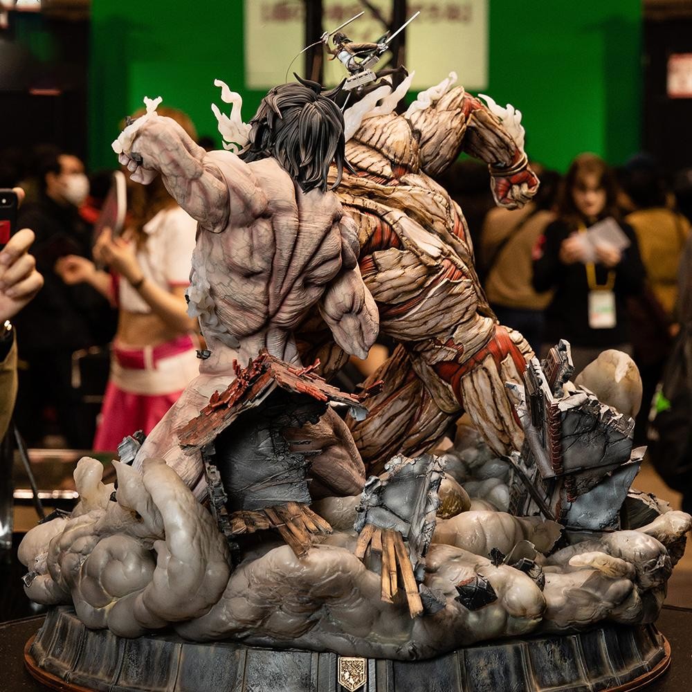 Shingeki no Kyojin - Eren Kyojin - Mikasa Ackerman - Yoroi no Kyojin - Elite Exclusive Statue (Figurama Collectors) photo 12