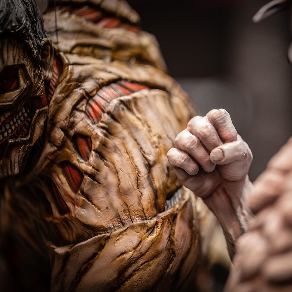 Shingeki no Kyojin - Eren Kyojin - Mikasa Ackerman - Yoroi no Kyojin - Elite Exclusive Statue (Figurama Collectors) photo 19