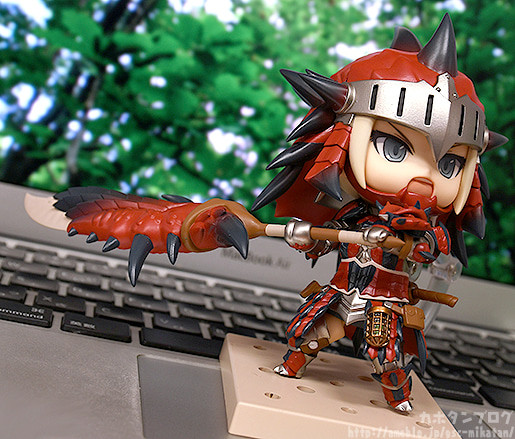Monster Hunter World - Hunter - Nendoroid  (#993-DX) - Female Rathalos Armor Edition, DX Ver. (Good Smile Company) photo 2