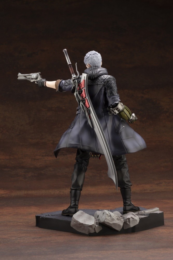 Devil May Cry 5 - Nero - ARTFX J - 1/8 (Kotobukiya) photo 11