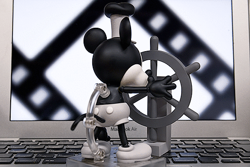 Steamboat Willie - Mickey Mouse - Nendoroid  (#1010a) - 1928 Ver., Black & White (Good Smile Company) photo 5