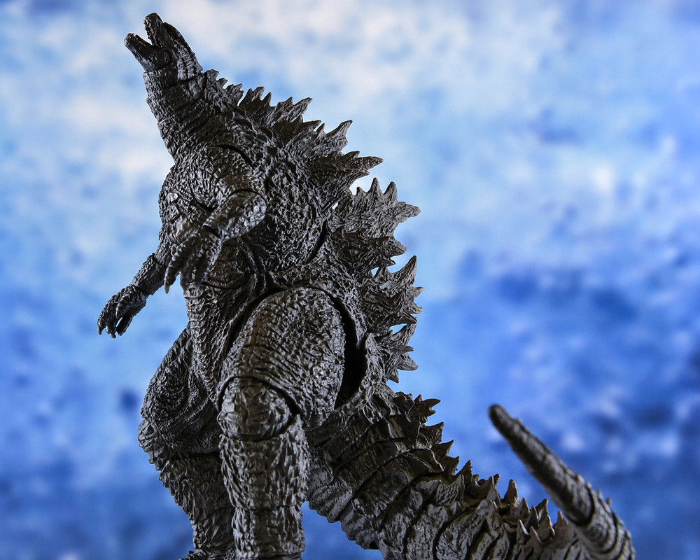 Godzilla: King of the Monsters - Gojira - S.H.MonsterArts (Bandai Spirits) photo 9