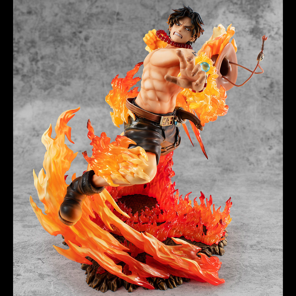 One Piece - Portgas D. Ace - Portrait Of Pirates Maximum - 15th Limited Ver. (MegaHouse) photo 11