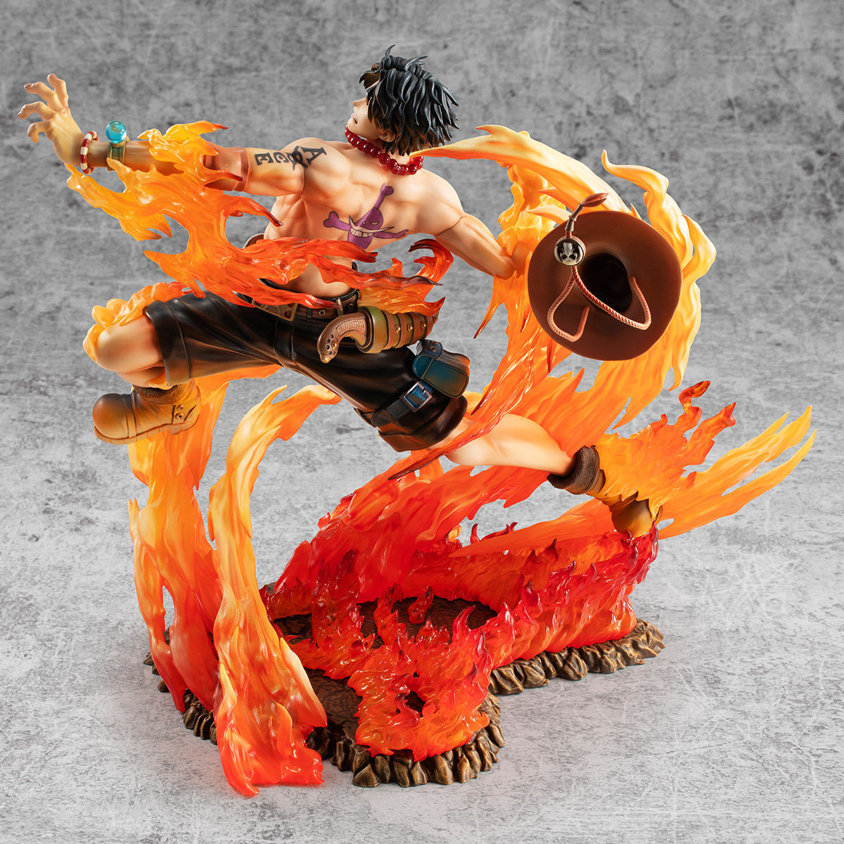 One Piece - Portgas D. Ace - Portrait Of Pirates Maximum - 15th Limited Ver. (MegaHouse) photo 14