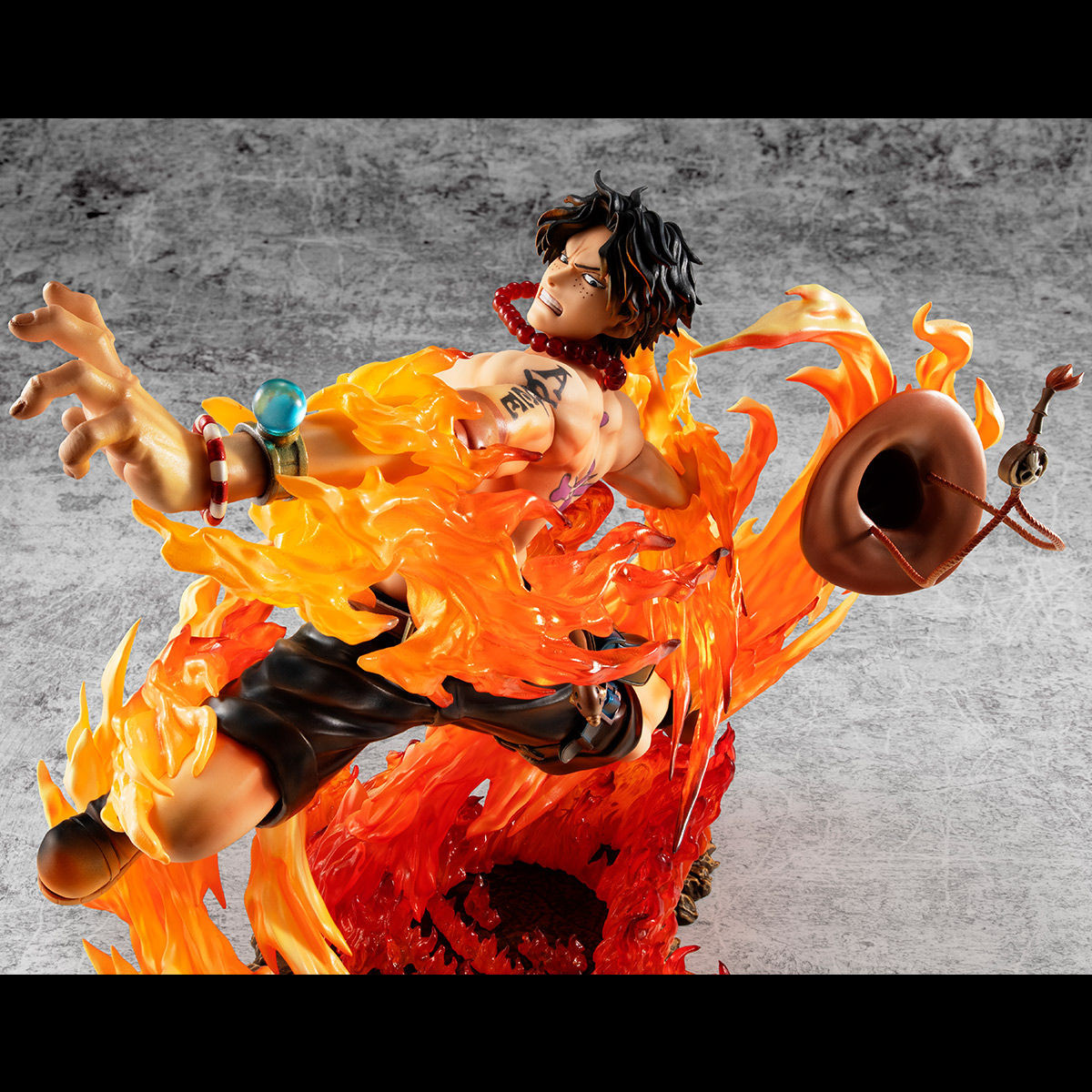 One Piece - Portgas D. Ace - Portrait Of Pirates Maximum - 15th Limited Ver. (MegaHouse) photo 19