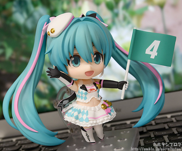 Good Smile Racing - Hatsune Miku - Nendoroid (#1100) - Racing 2019 Ver. (Good Smile Company, GOOD SMILE Racing) photo 12