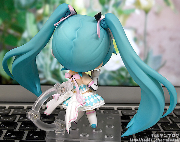 Good Smile Racing - Hatsune Miku - Nendoroid (#1100) - Racing 2019 Ver. (Good Smile Company, GOOD SMILE Racing) photo 14