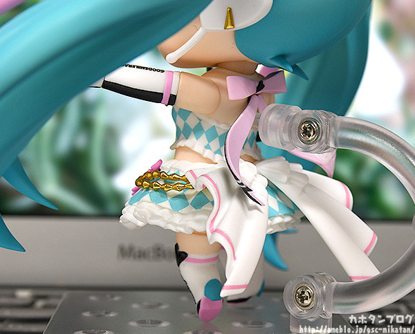 Good Smile Racing - Hatsune Miku - Nendoroid (#1100) - Racing 2019 Ver. (Good Smile Company, GOOD SMILE Racing) photo 16