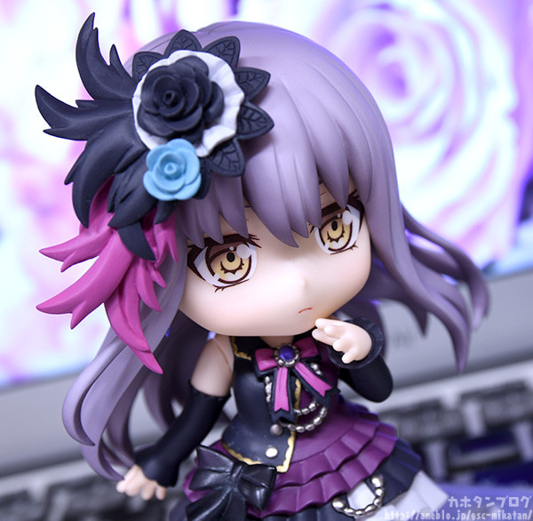 BanG Dream! Girls Band Party! - Minato Yukina - Nendoroid  (#1104) - Stage Outfit Ver. (Good Smile Company) photo 12