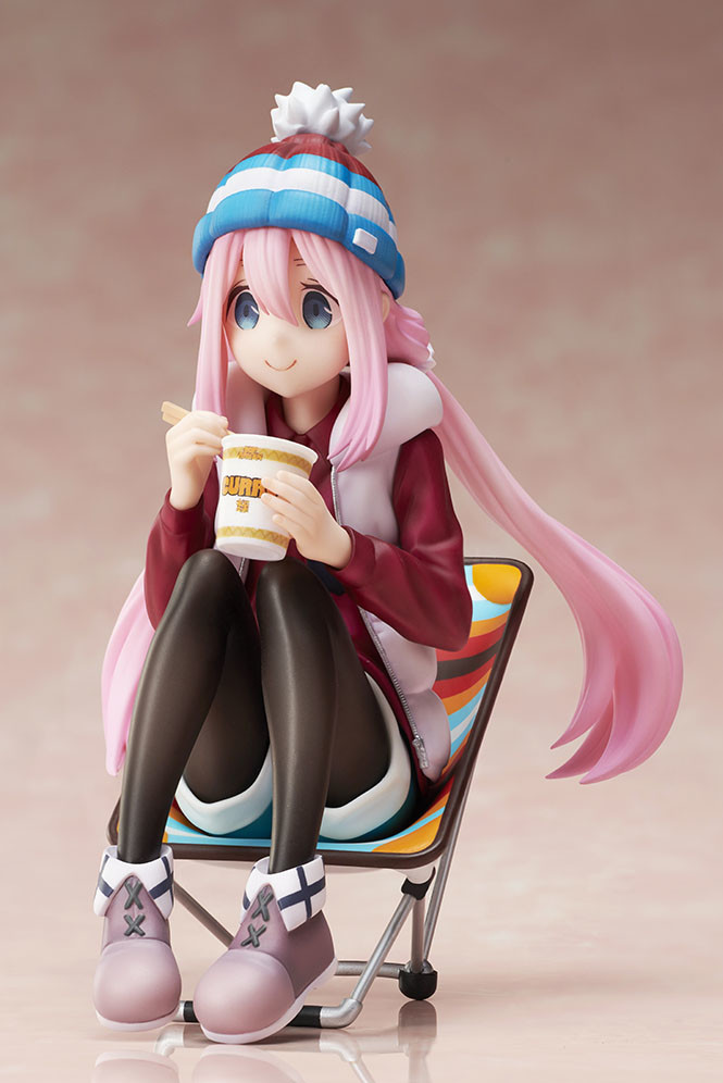 Yurucamp - Kagamihara Nadeshiko - F:Nex - Premium Noodle Stopper Figure - 1/8 (FuRyu) photo 2