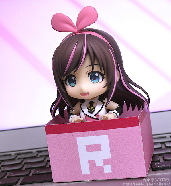 A.I.Channel - Kizuna Ai - Nendoroid  (#1115) - 2019 Ver. (Good Smile Company) photo 2