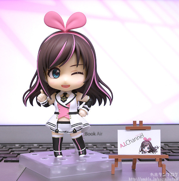 A.I.Channel - Kizuna Ai - Nendoroid  (#1115) - 2019 Ver. (Good Smile Company) photo 13