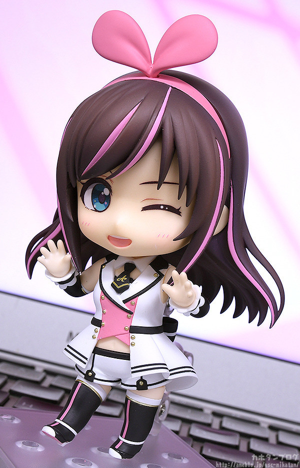 A.I.Channel - Kizuna Ai - Nendoroid  (#1115) - 2019 Ver. (Good Smile Company) photo 17
