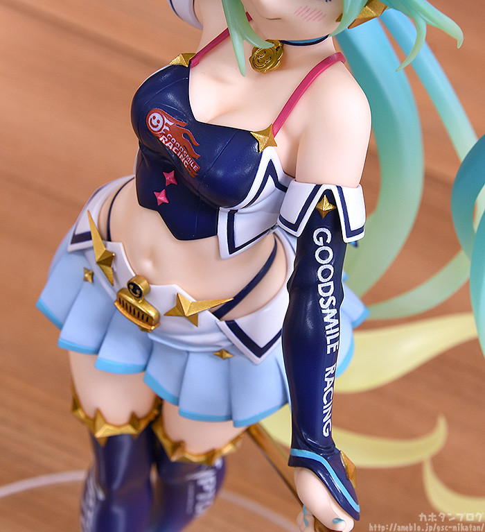 Good Smile Racing - Hatsune Miku - 1/7 - Racing 2018, Summer Ver. (Max Factory)