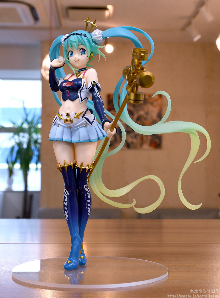 Good Smile Racing - Hatsune Miku - 1/7 - Racing 2018, Summer Ver. (Max Factory) photo 8
