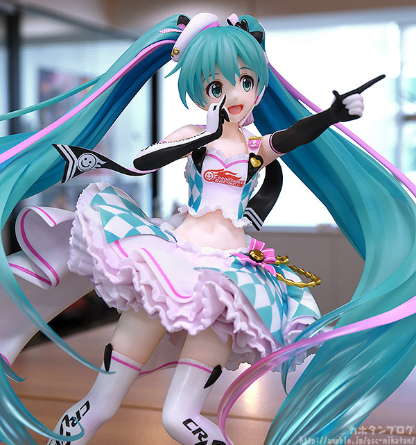 Good Smile Racing - Hatsune Miku - 1/8 - Racing 2019 Ver. feat. Annindoufu (Good Smile Company, GOOD SMILE Racing) photo 14