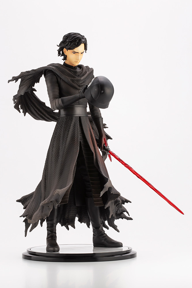 Star Wars: The Force Awakens - Kylo Ren - ARTFX - ARTFX Artist Series - 1/7 - Cloaked in Shadows (Kotobukiya) photo 3