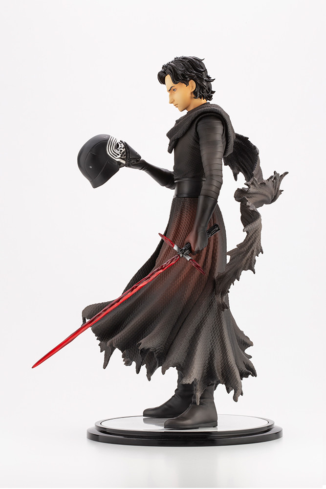 Star Wars: The Force Awakens - Kylo Ren - ARTFX - ARTFX Artist Series - 1/7 - Cloaked in Shadows (Kotobukiya) photo 14