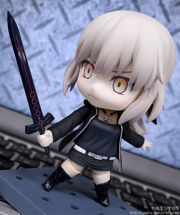 Fate/Grand Order - Altria Pendragon - Nendoroid (#1142) - Saber, (Alter), Shinjuku Ver. (Good Smile Company) photo 9