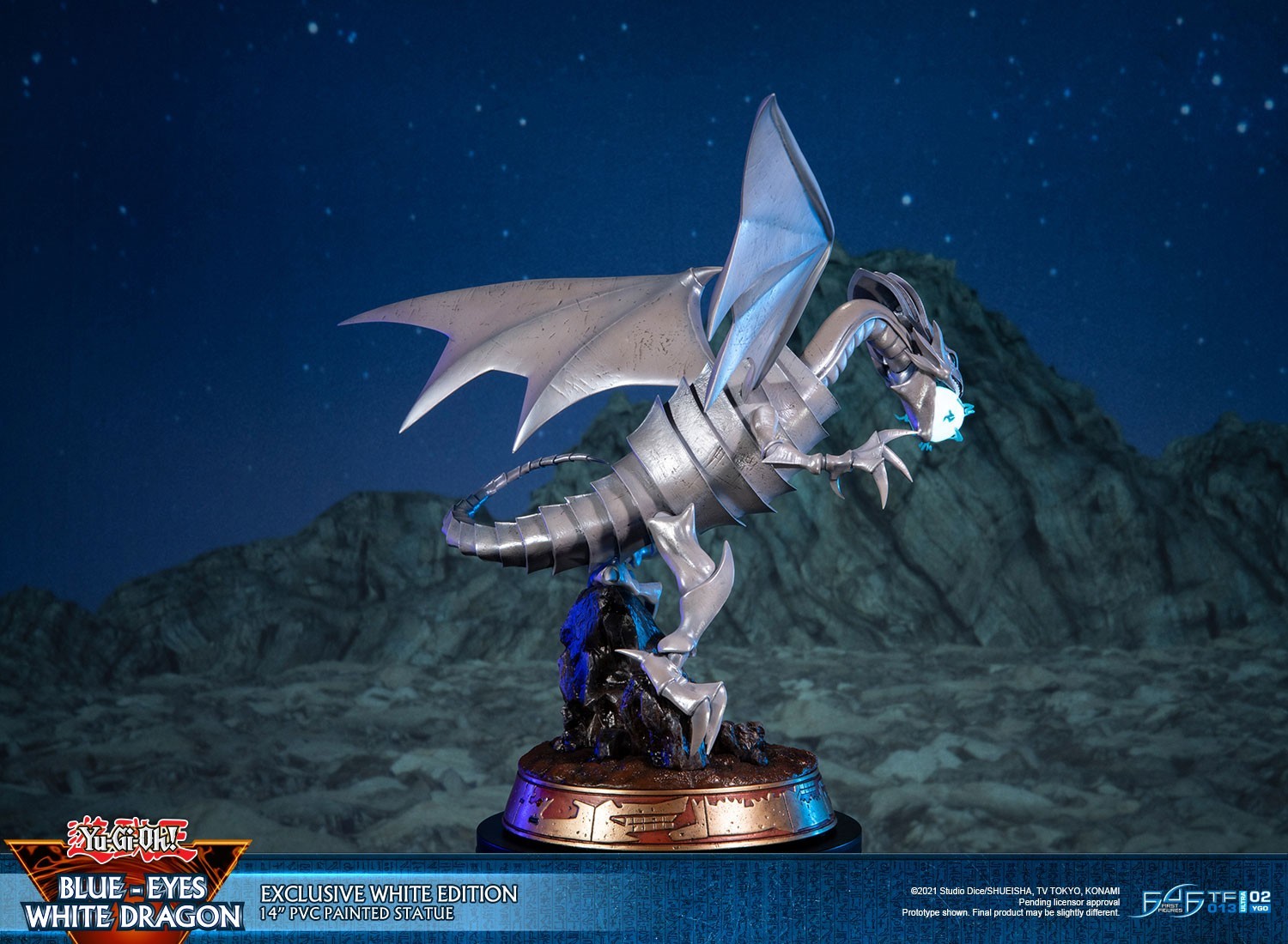 Yu-Gi-Oh! Duel Monsters - Blue-Eyes White Dragon - Exclusive White Edition (First 4 Figures) photo 4