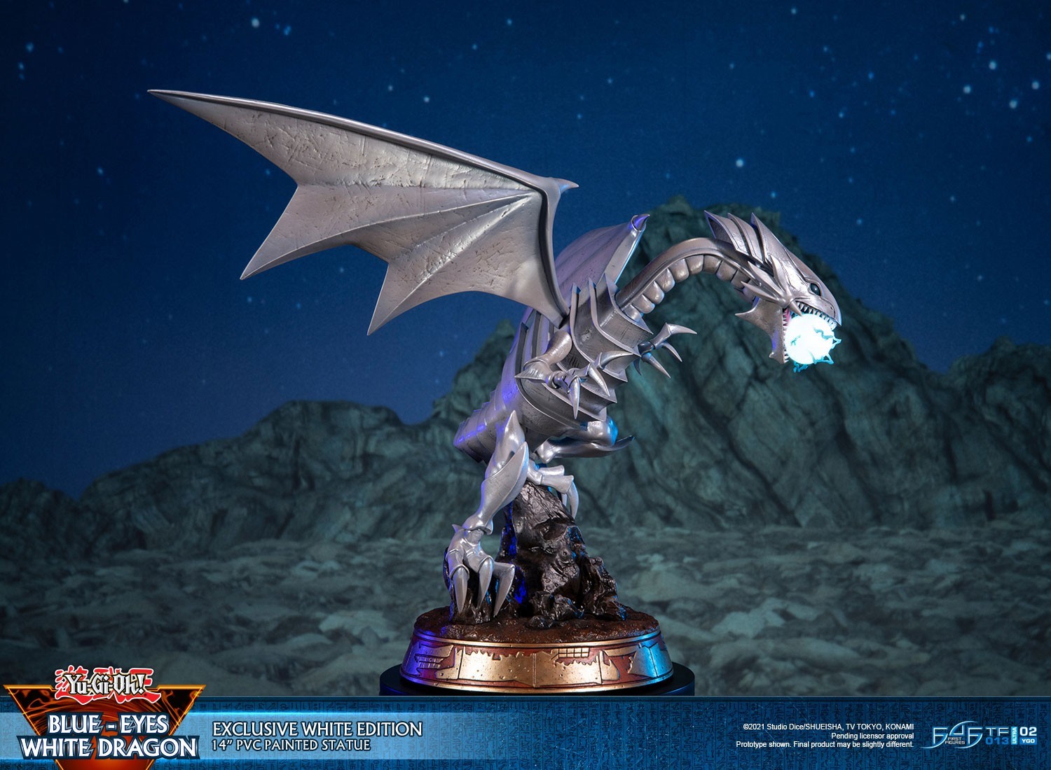 Yu-Gi-Oh! Duel Monsters - Blue-Eyes White Dragon - Exclusive White Edition (First 4 Figures) photo 5