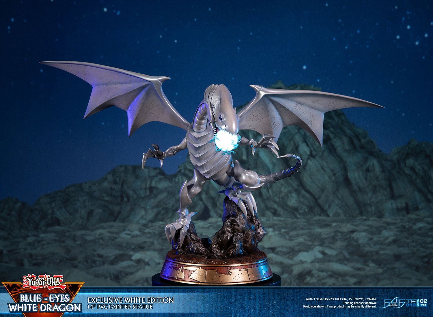 Yu-Gi-Oh! Duel Monsters - Blue-Eyes White Dragon - Exclusive White Edition (First 4 Figures) photo 12