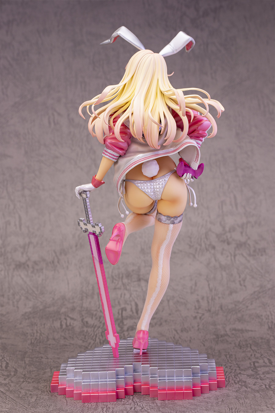 Original - Skytube - Usada Yuu - 1/6 - Pink Ver. (Alphamax) photo 2