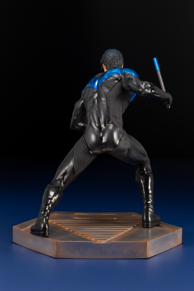 Batman - Nightwing - ARTFX - 1/6 (Kotobukiya) photo 8