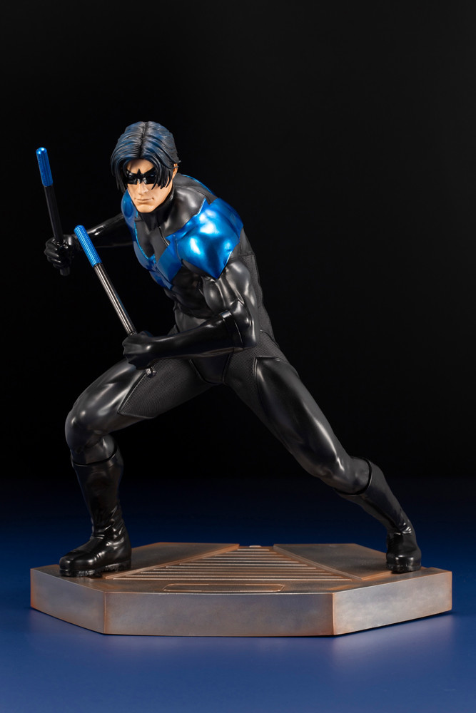 Batman - Nightwing - ARTFX - 1/6 (Kotobukiya) photo 9