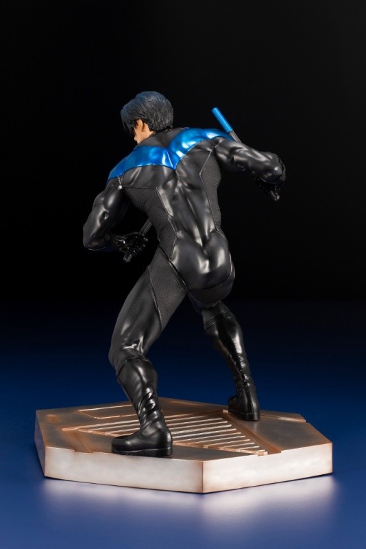 Batman - Nightwing - ARTFX - 1/6 (Kotobukiya) photo 10