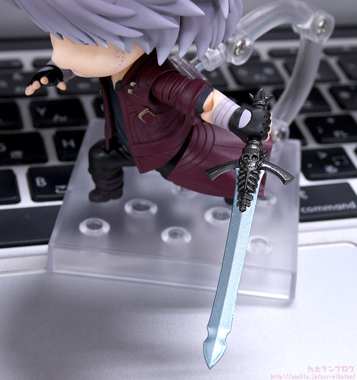 Devil May Cry 5 - Dante - Nendoroid (#1233) - DMC5 Ver. (Good Smile Company) photo 9
