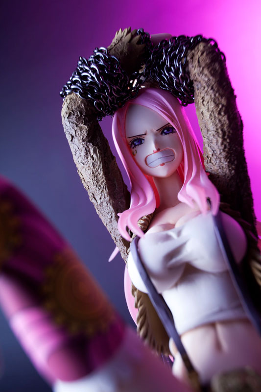 One Piece - Jewelry Bonney - Excellent Model - Portrait Of Pirates DX - 1/8 (MegaHouse) photo 3
