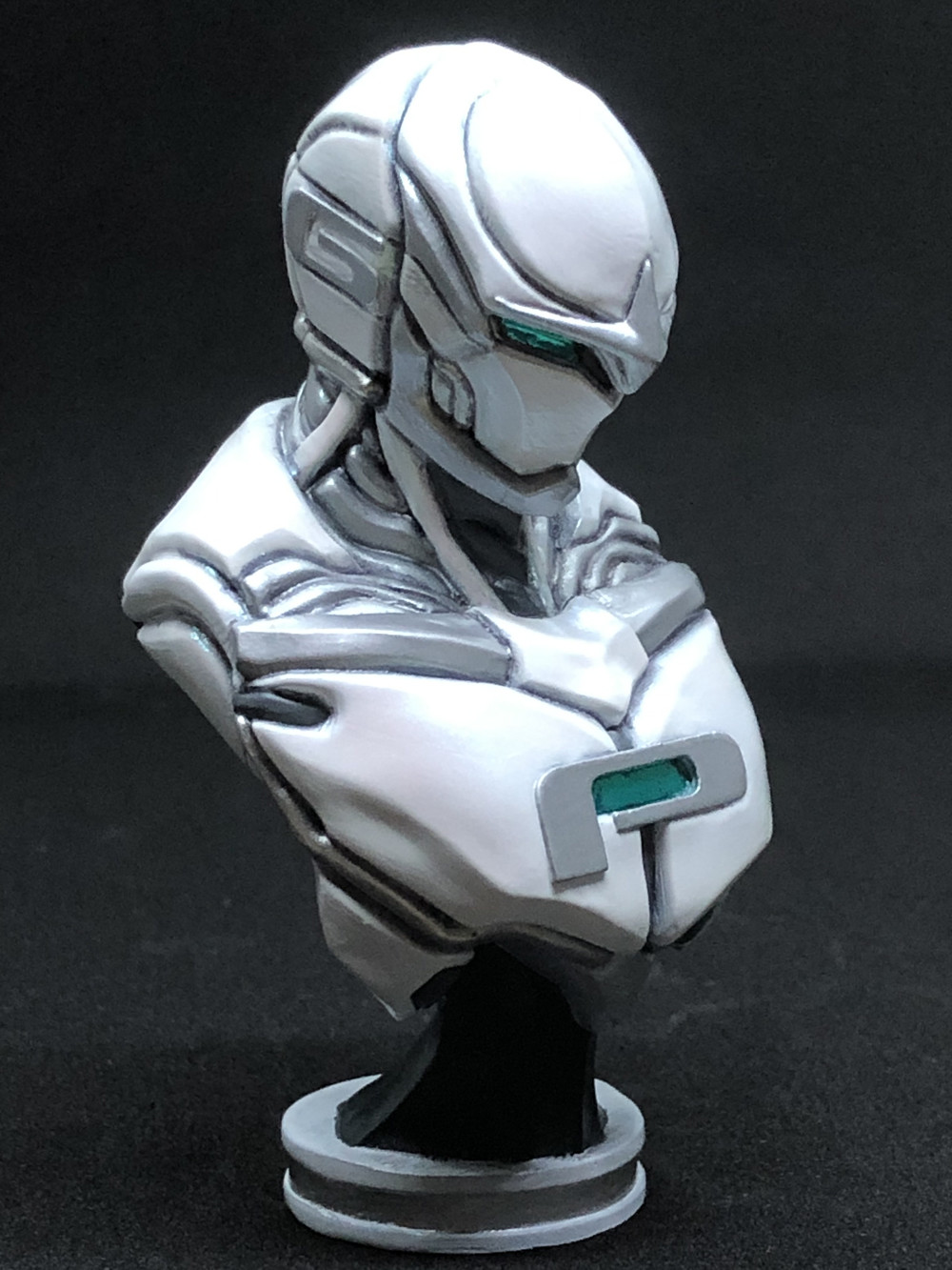 Mascot Character - Platinum Man - Bust (Platinum Games) photo 3